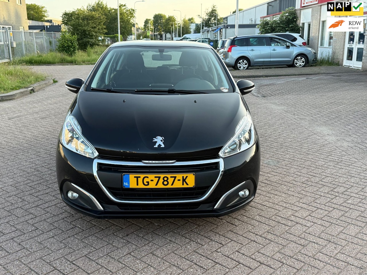 Peugeot 208 - 1.2 PureTech Blue Lion 1.2 PureTech Blue Lion - AutoWereld.nl
