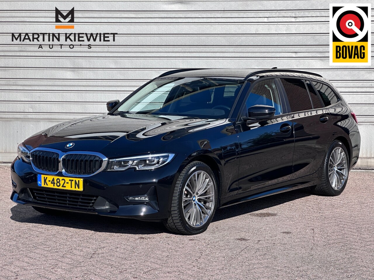 BMW 3-serie Touring - 330e|Camera|18"|Apple Carplay|Leder|LED - AutoWereld.nl