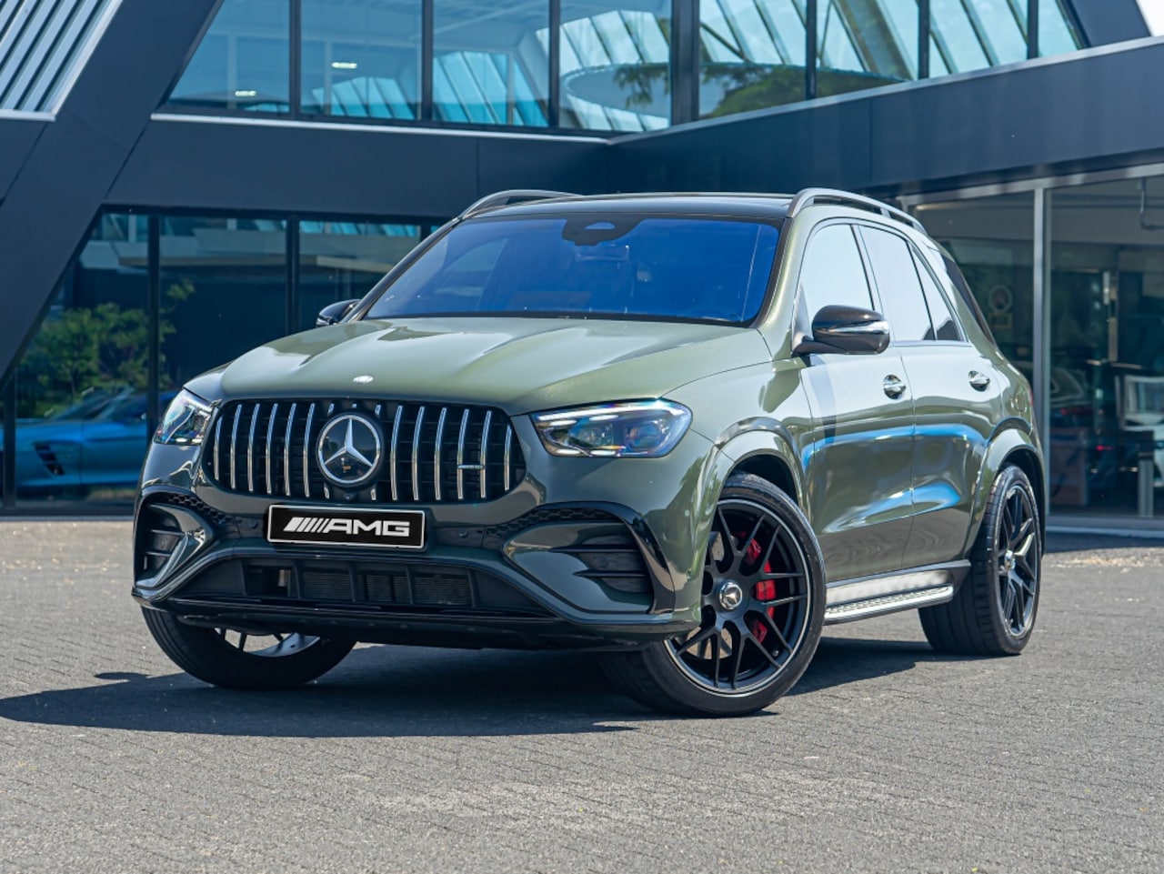 Mercedes-Benz AMG GLE - 53 Hybrid 4MATIC+ | 2025 | Compleet | PTS OAK GREEN METALLIC - AutoWereld.nl