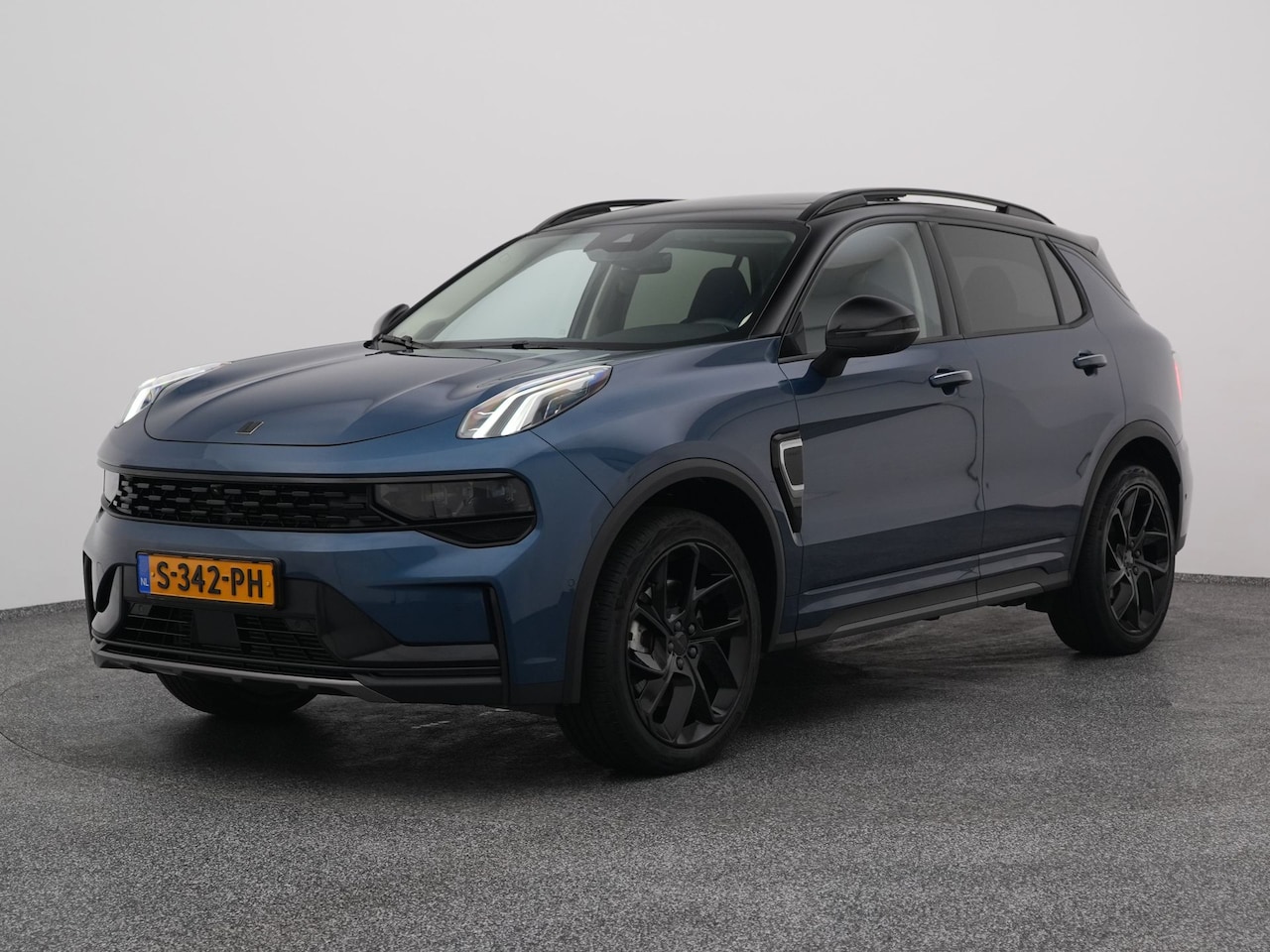 Lynk & Co 01 - 1.5 Plug-in Hybrid | 360° | BLACK | NLD AUTO - AutoWereld.nl