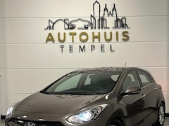 Hyundai i30 - 1.6 GDI i-Vision Automaat Cruise Climate Stoelverw Stuurverw Keyless Entry Camera Leder Vo
