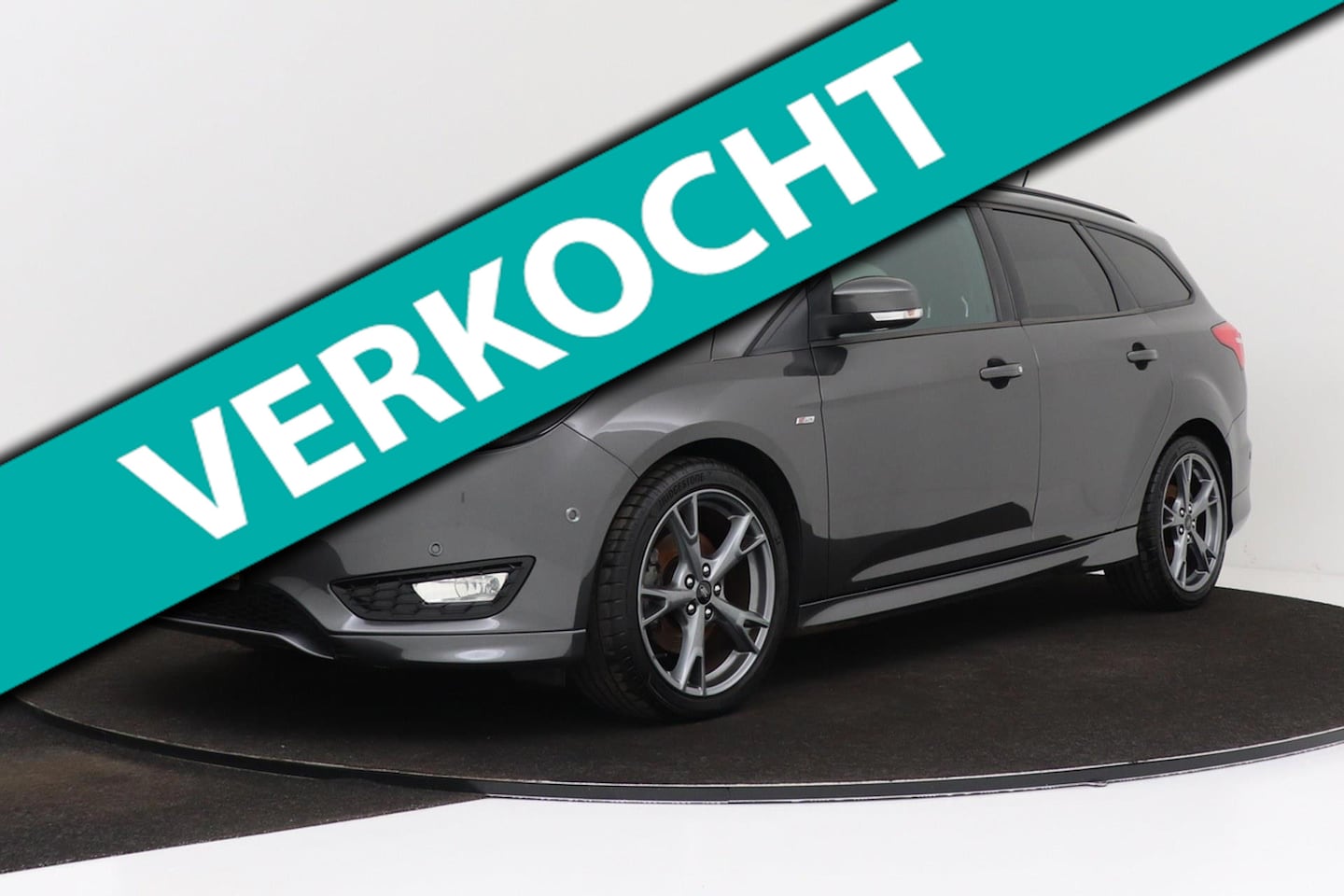 Ford Focus Wagon - 1.5 ST-Line | 150PK | Org NL | NAP | Apple CarPlay | 18" Velgen | Keyless Start | Climate - AutoWereld.nl