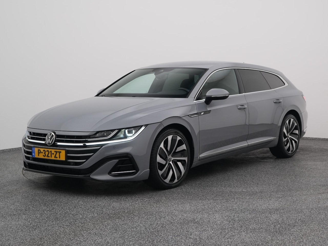 Volkswagen Arteon Shooting Brake - 2.0 TSI R-Line Business+ | CAMERA | ADAPTIVE | STOELVERWARMING - AutoWereld.nl