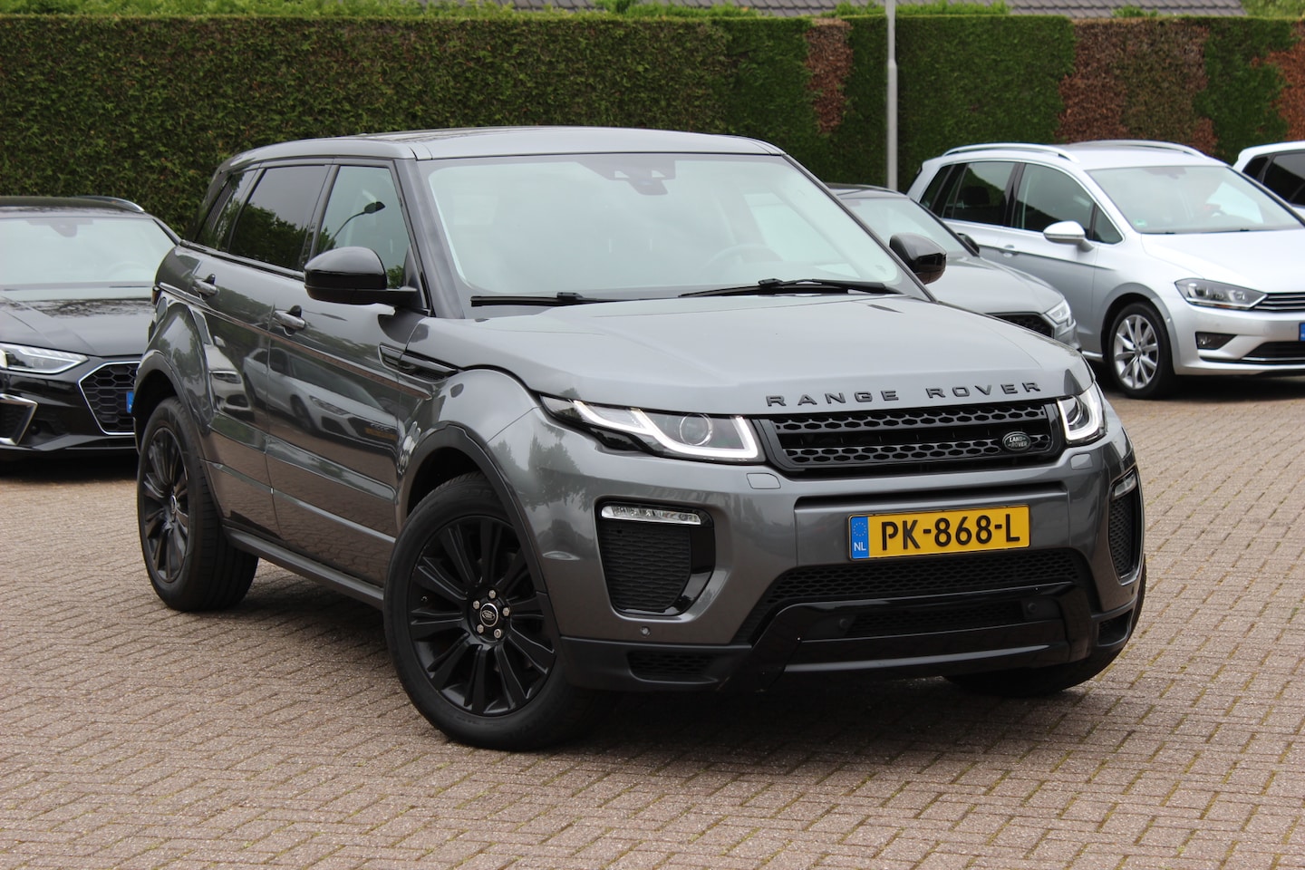 Land Rover Range Rover Evoque - 2.0 TD4 HSE / Panoramadak / Camera / Leder / Navigatie / 19'' / Stuur+Stoelverwarming / Ge - AutoWereld.nl