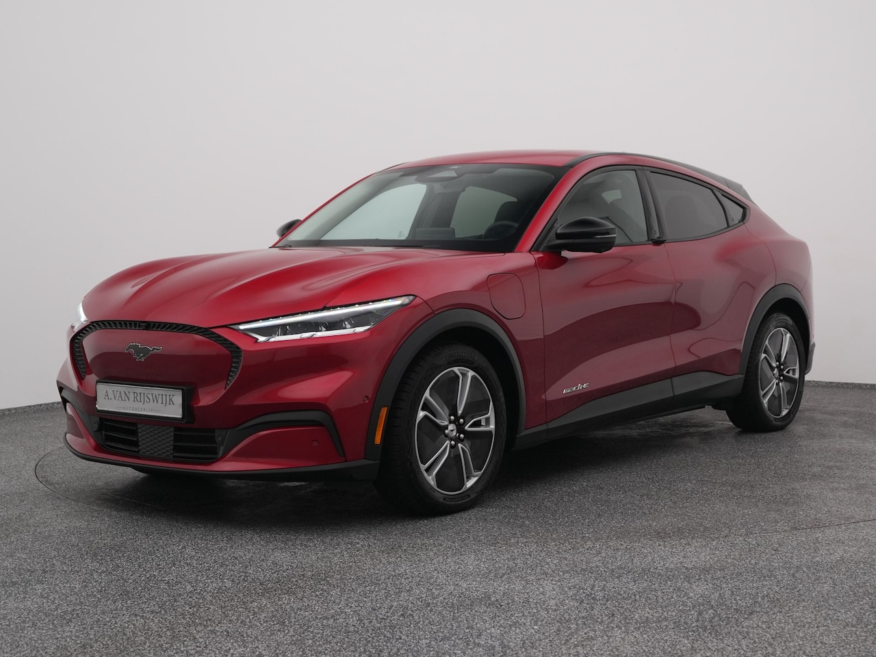 Ford Mustang Mach-E - Standard RWD 75 kWh | 360° | ADAPTIVE | KEYLESS | STOEL- EN STUURVERW. - AutoWereld.nl