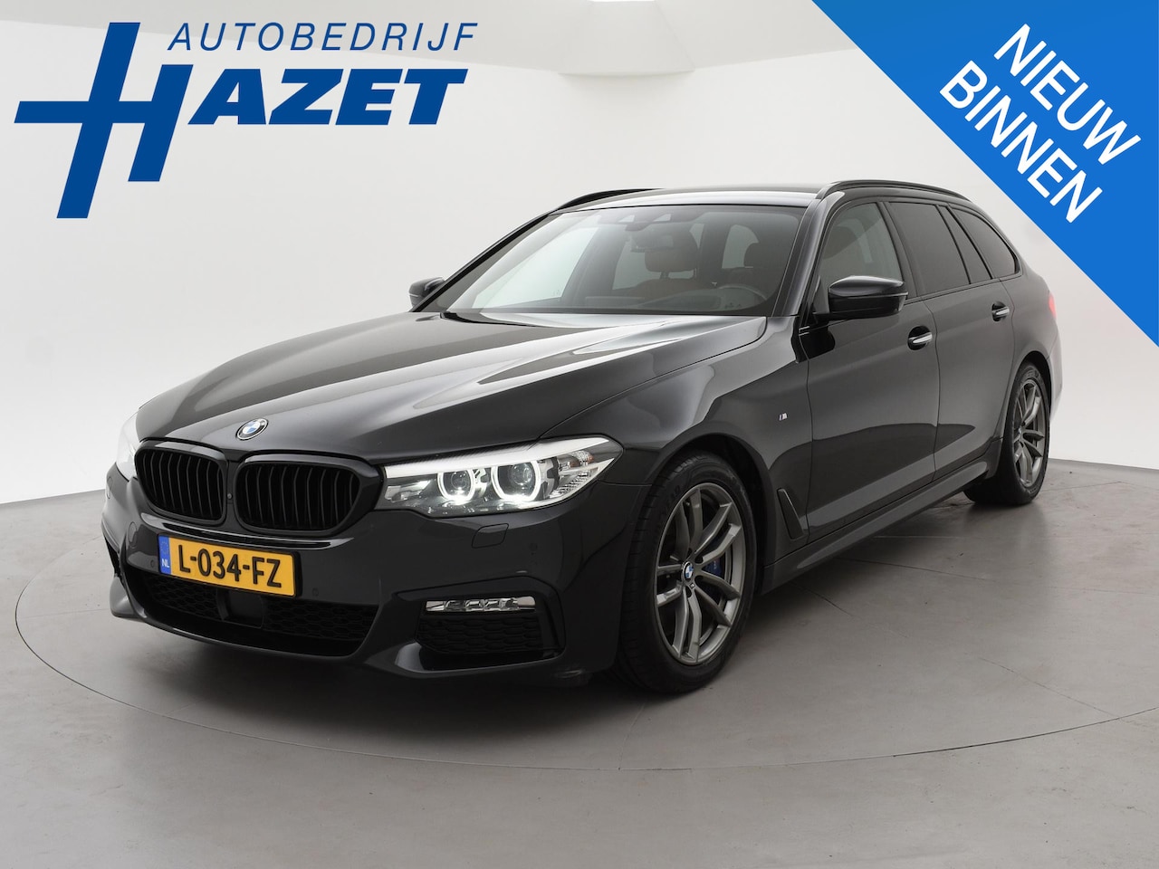 BMW 5-serie Touring - 540i xDrive 340 PK M-SPORT + ADAPTIVE CRUISE | TREKHAAK | 360 CAMERA | SFEERVERLICHTING | - AutoWereld.nl