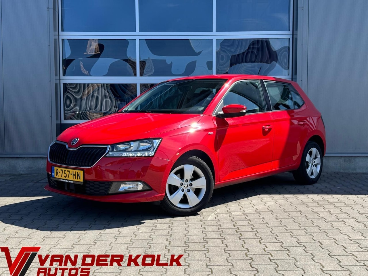 Skoda Fabia - 1.0 Business Edition | Carplay | Cruise | Stoelverwarming | Lichtmetaal - AutoWereld.nl