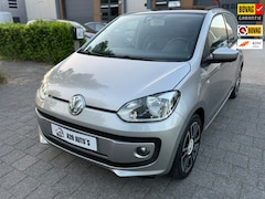 Volkswagen Up! - 1.0 high up | Automaat | Weinig km | Pano