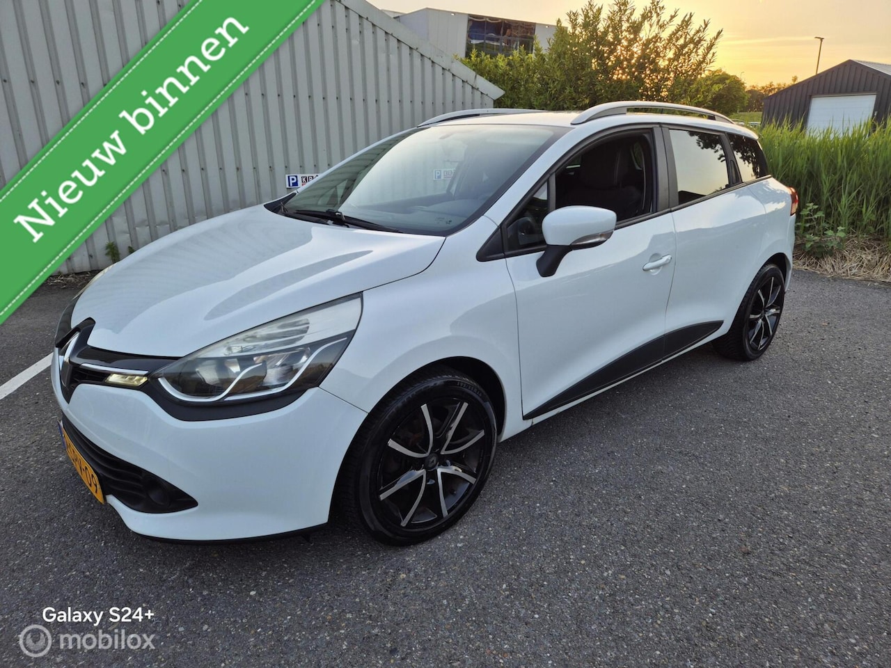 Renault Clio Estate - 1.5 dCi ECO Expression 1.5 dCi ECO Expression - AutoWereld.nl