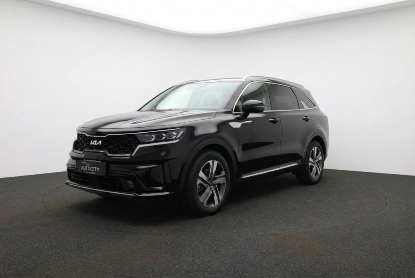 Kia Sorento - 1.6 T-GDI PHEV DynamicplusLine 7 p l Pano l Leder l 360 Camera - AutoWereld.nl