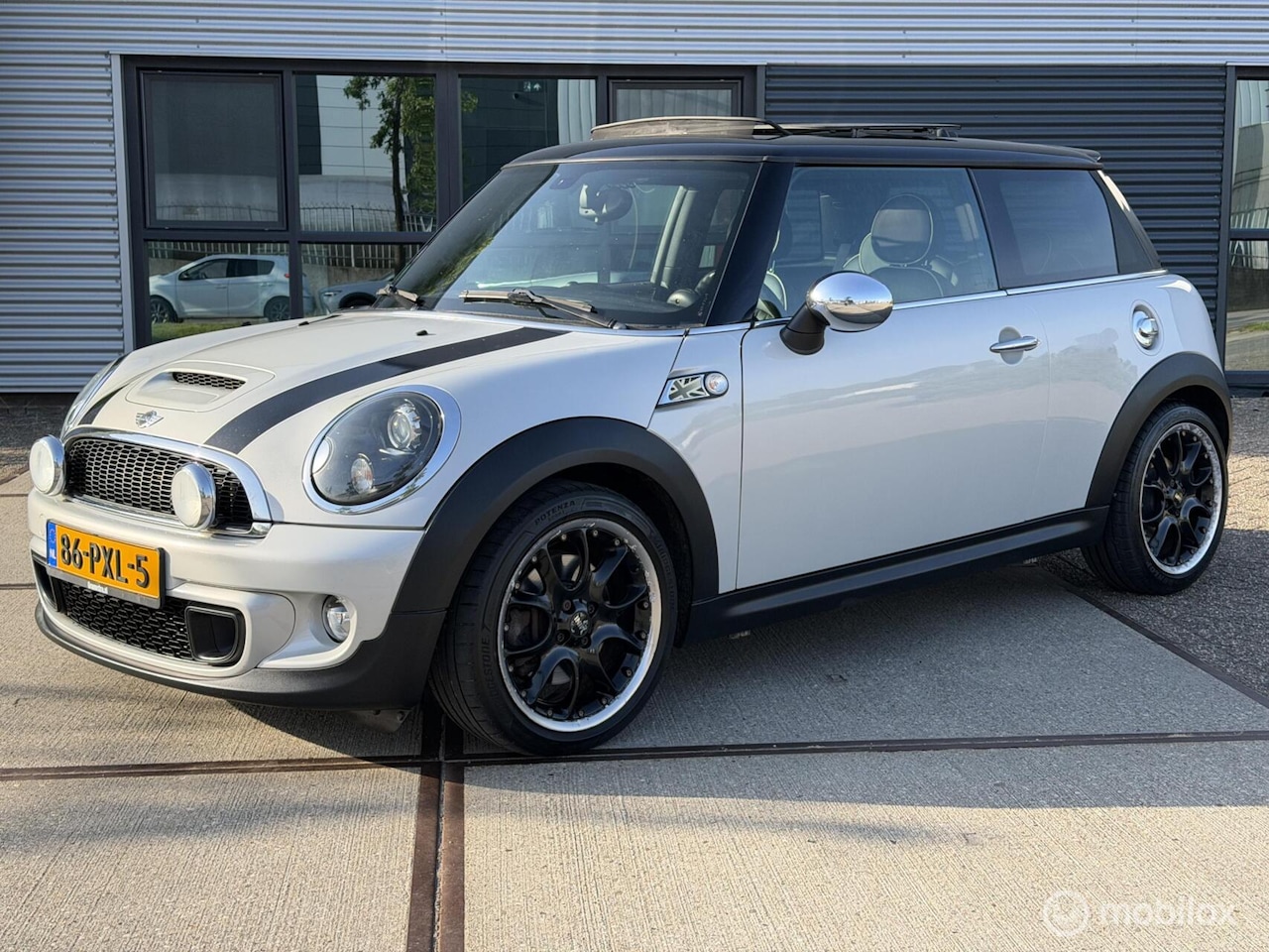 MINI Cooper S - Mini 1.6 10 Years II/ LEES BESCHRIJVING!!!!! - AutoWereld.nl