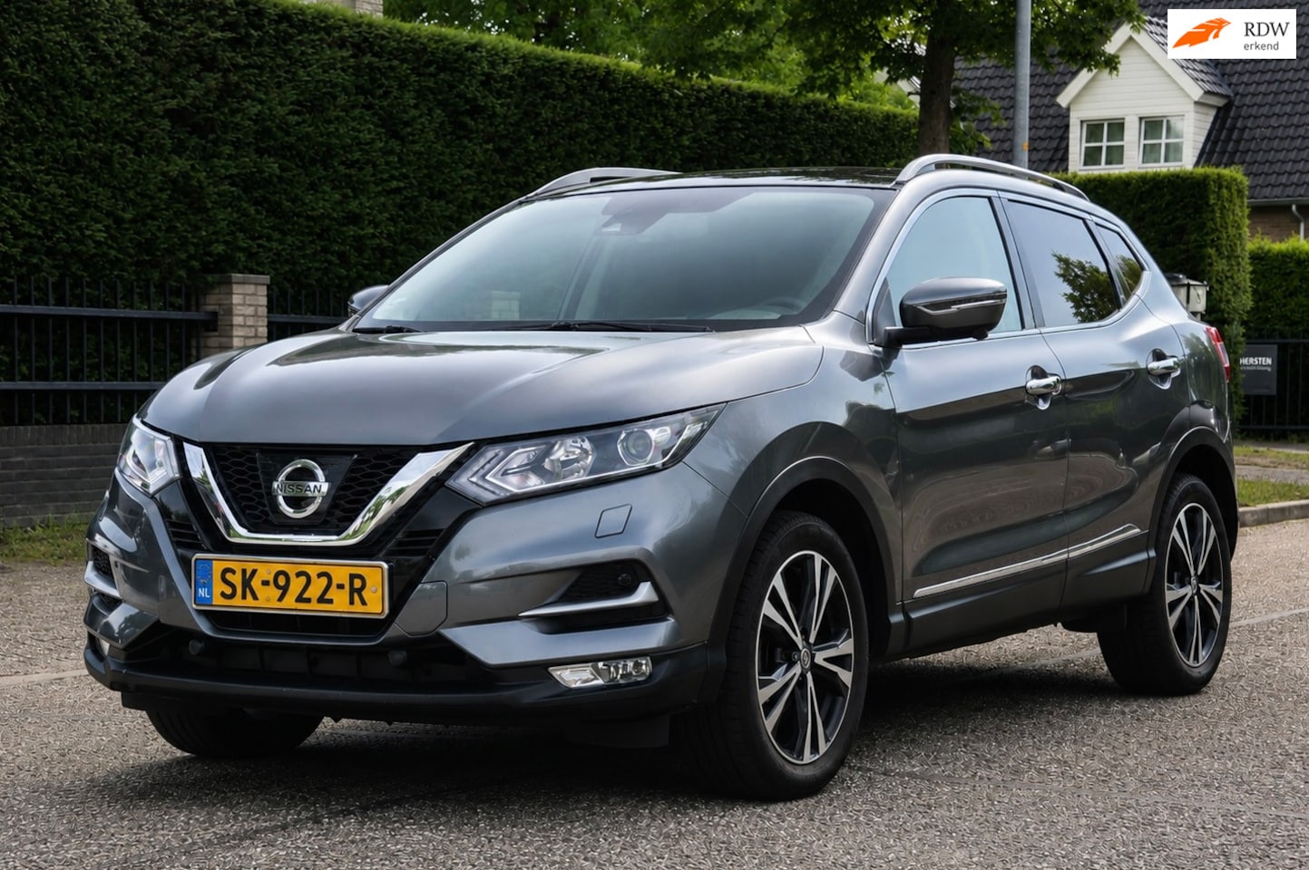 Nissan Qashqai - 1.2 N-Connecta | PANO | NAVI | CLIMA | CRUISE | 360 CAMERA | TREKHAAK | MOOIE GOED ONDERHO - AutoWereld.nl