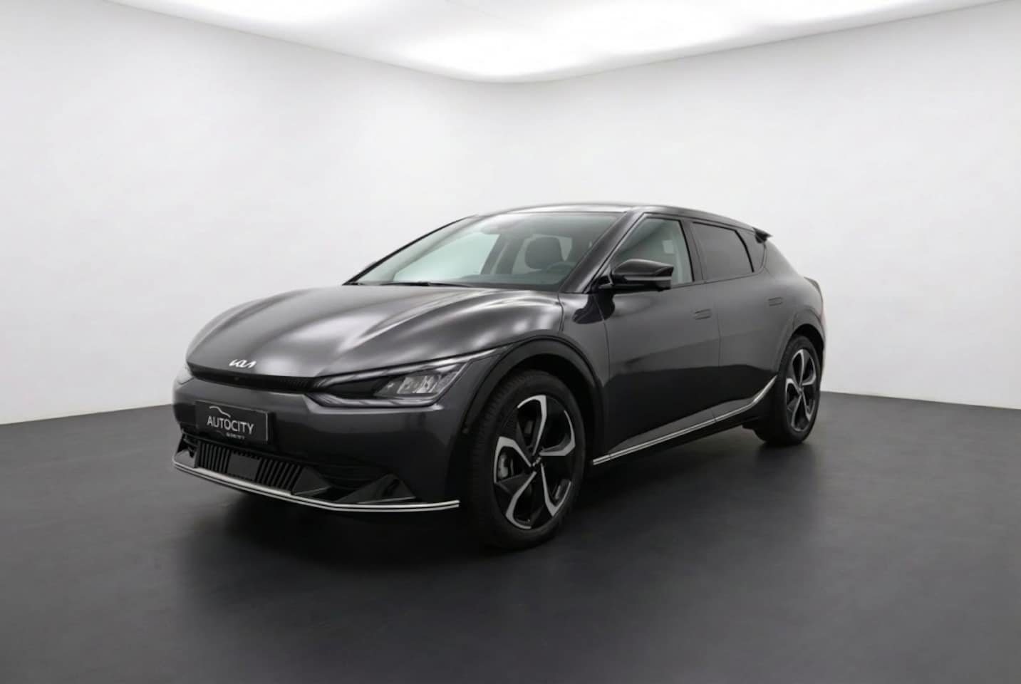 Kia EV6 - Plus Advanced 77.4 kWh Pano l Leder l - AutoWereld.nl