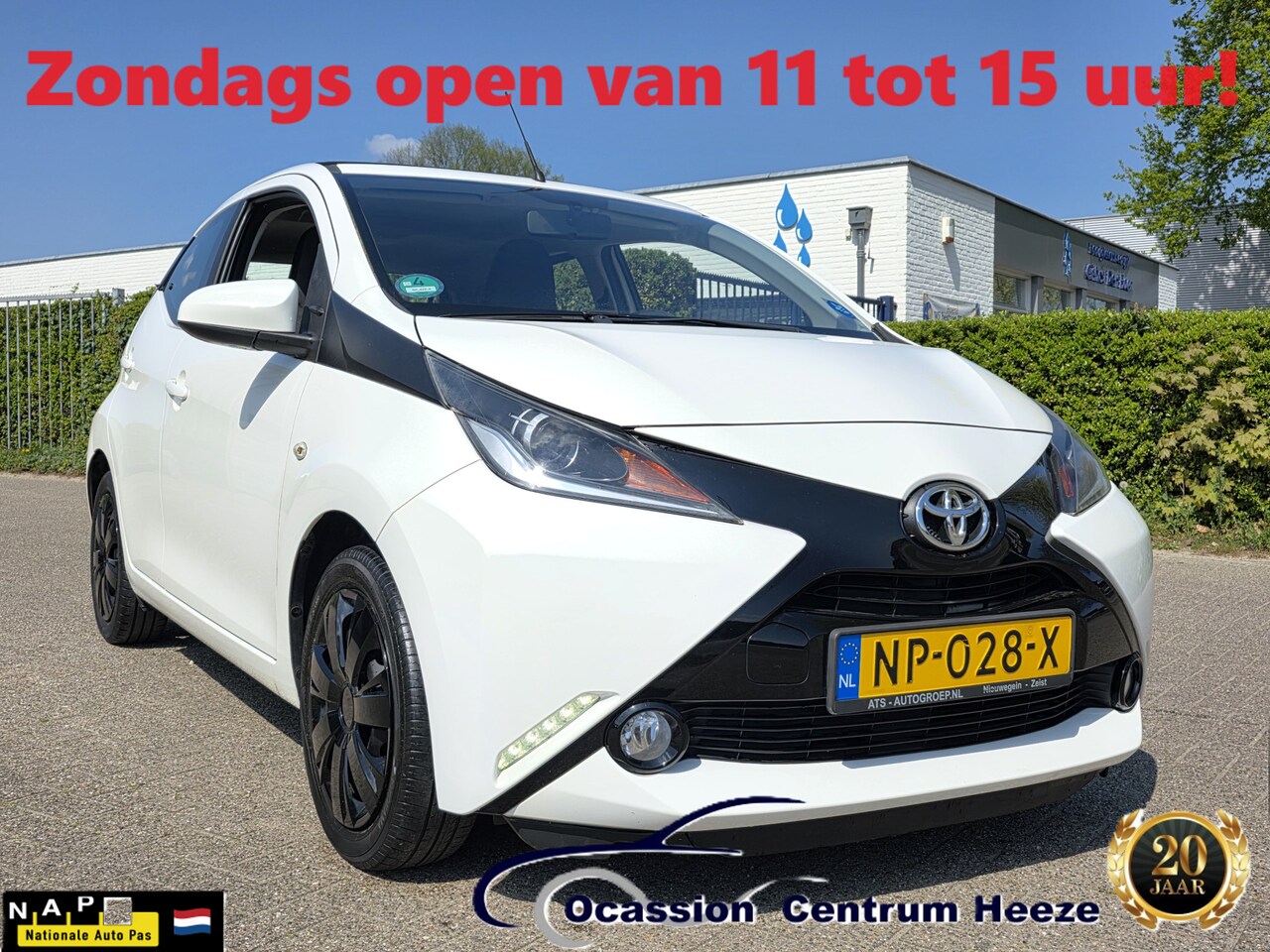 Toyota Aygo - 1.0 VVT-i x-Wave CabrioTop! 1e Eig! Camera! Navi! Zondag OPEN! - AutoWereld.nl