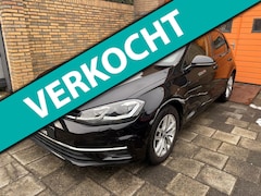 Volkswagen Golf - 1.0 TSI Highline / Stoelmassage / Stuurverwarming