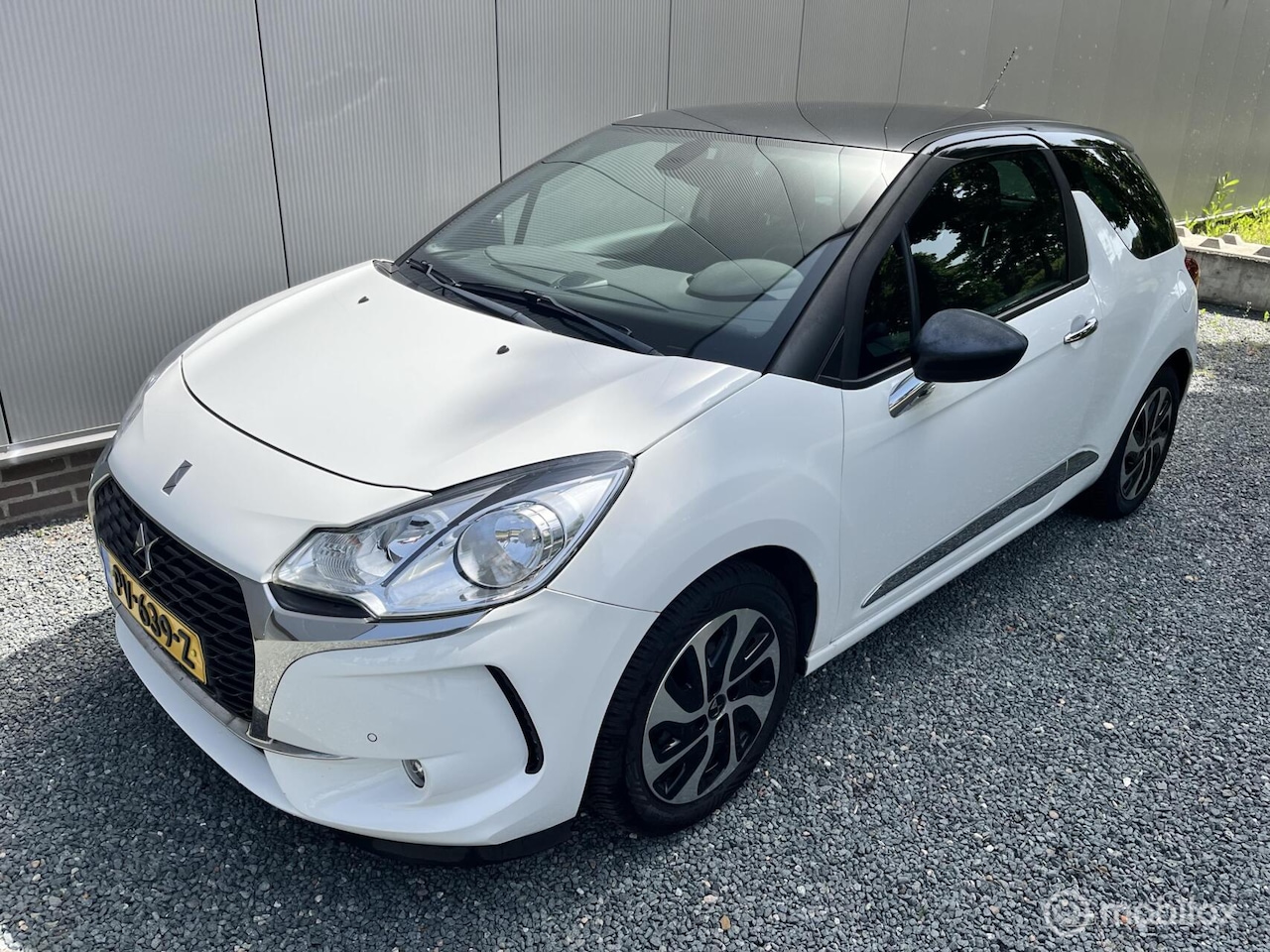 DS 3 - 1.2 PureTech So Chic 1.2 PureTech So Chic - AutoWereld.nl