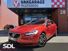 Volvo V40 - 1.5 T2 Polar+ // MEMORY SEAT // DODEHOEKDETECTIE // LEDER // FULL LED // NAVI // CAMERA //