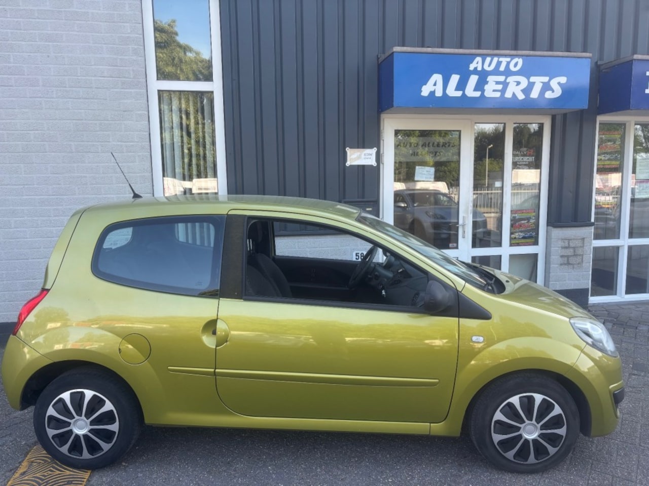 Renault Twingo - 1.2 Dynamique 1.2 DYNAMIQUE - AutoWereld.nl