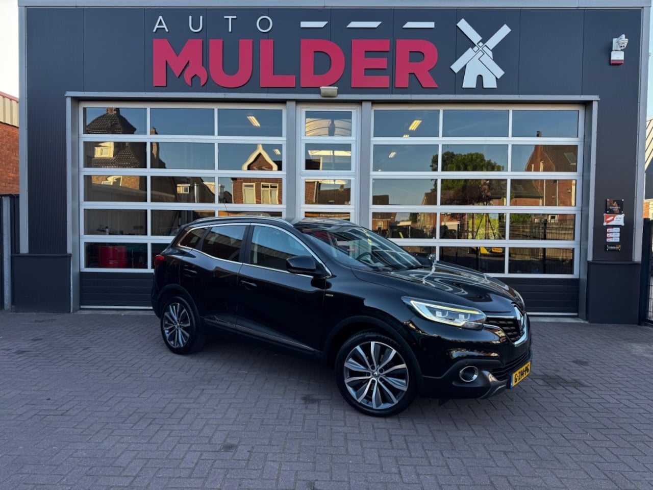 Renault Kadjar - ENERGY TCE 130 BOSE / NAVI / CRUISE / LED / PDC / RIJKLAAR! - AutoWereld.nl