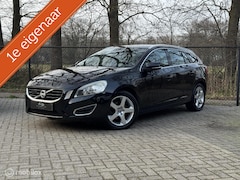 Volvo V60 - 1.6 T4 Momentum/NW APK/1E EIG/CRUISE/AIRC/PDC/VOL