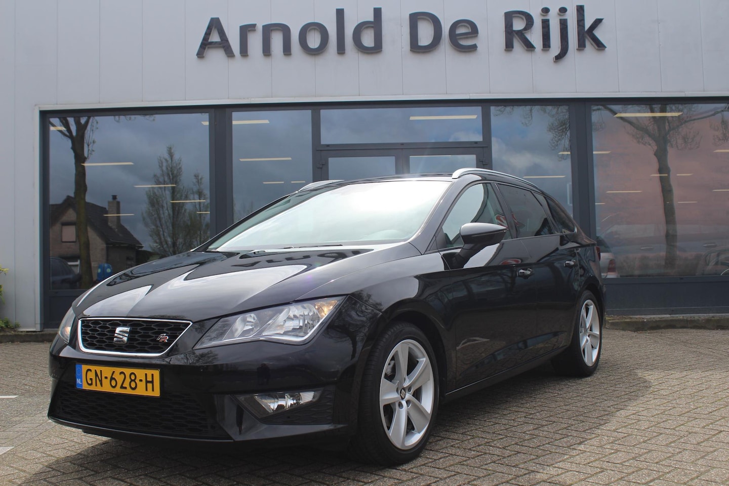 SEAT Leon ST - 1.4 EcoTSI FR Connect - AutoWereld.nl