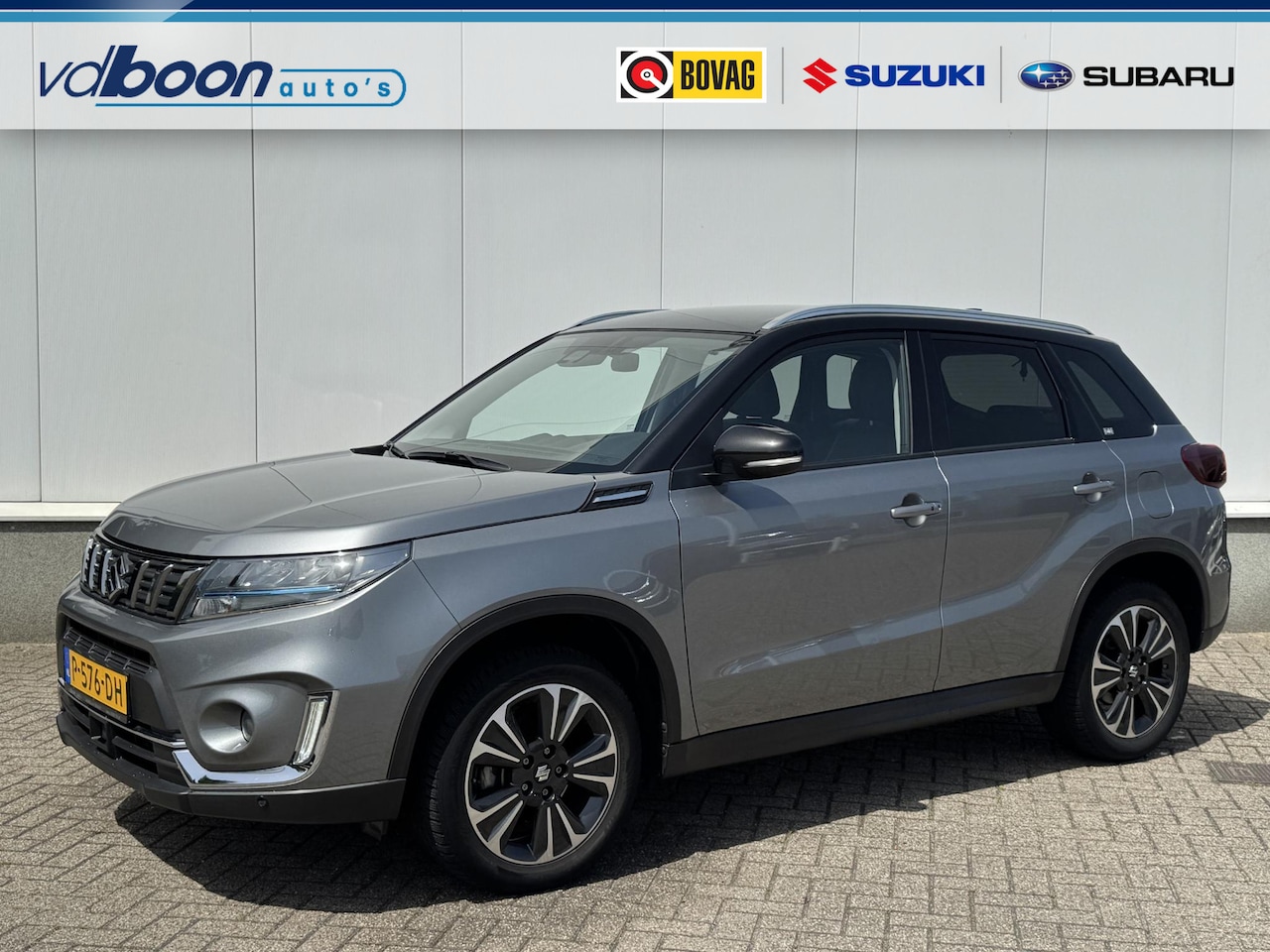 Suzuki Vitara - 1.4 Boosterjet Style Smart Hybrid Automaat | Trekhaak | Navi | Cruise - AutoWereld.nl