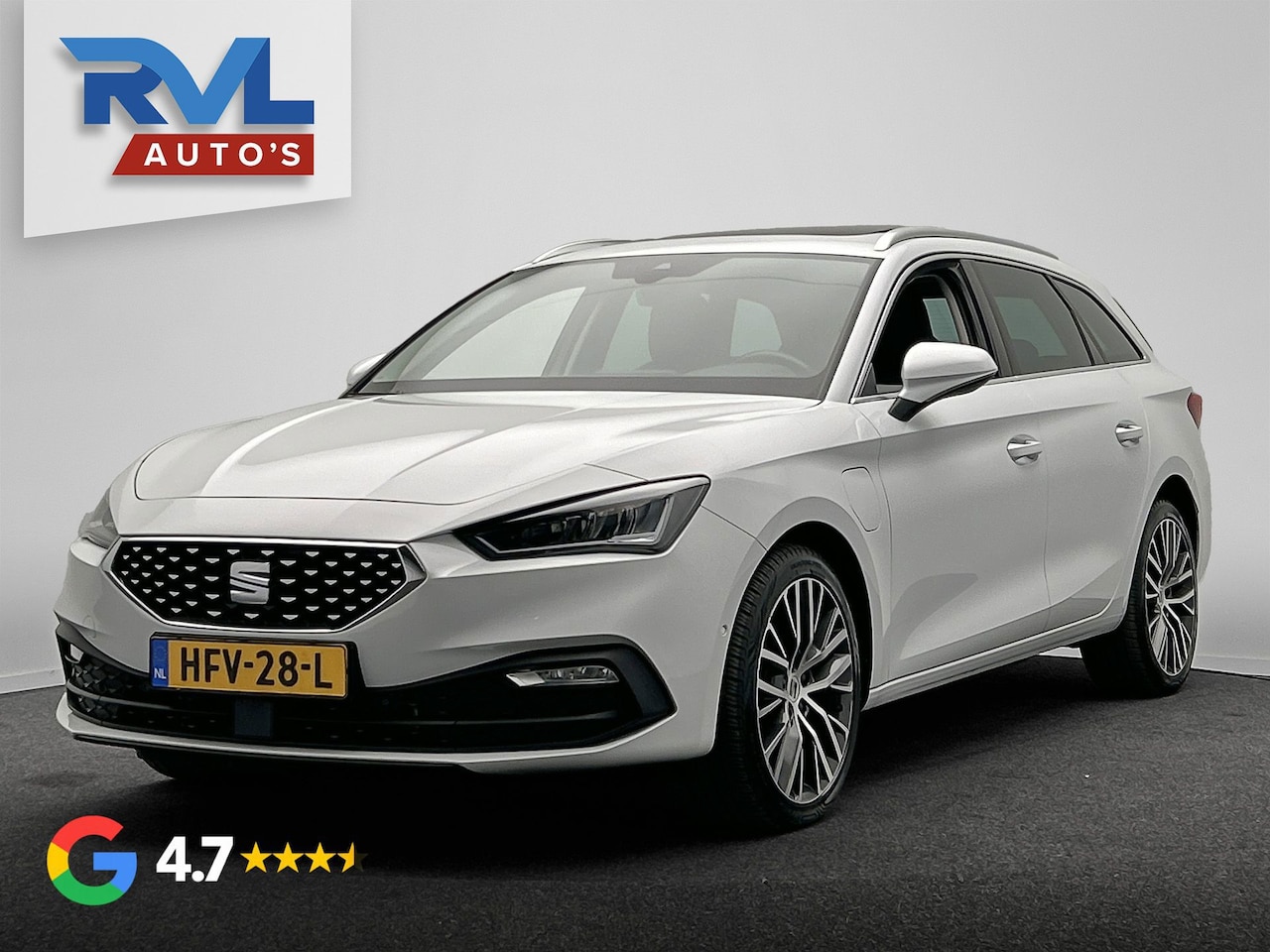 SEAT Leon Sportstourer - 1.4 TSI eHybrid PHEV Xcellence | Pano/Dak | Virtual/Cockpit | Camera | Stoelverwarming - AutoWereld.nl