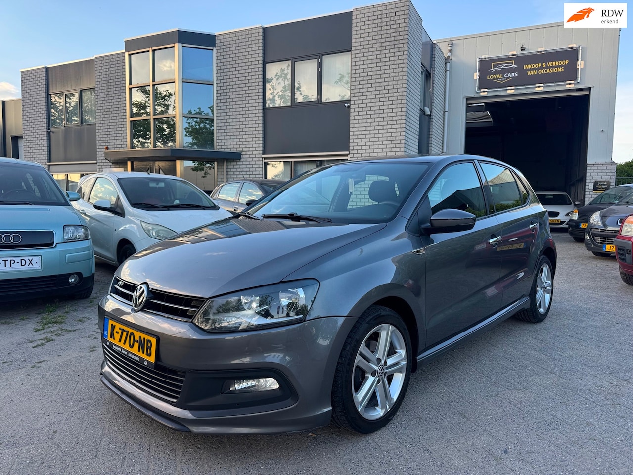 Volkswagen Polo - 1.4 R-Line Navi Clima Cruise Control - AutoWereld.nl