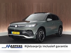 Volkswagen Tiguan - 1.5 272pk eHybrid R-Line Edition Trekhaak Camera Keyless Massage Virtual Cockpit Panoramad