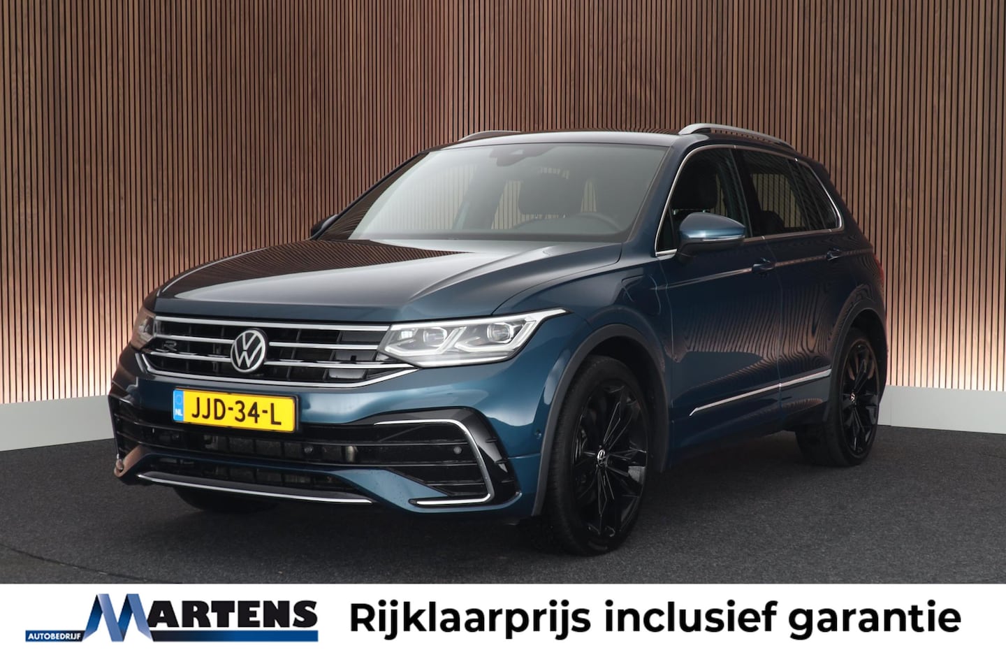Volkswagen Tiguan - 1.4 TSI 245pk eHybrid 2x R-Line Trekhaak Stoelverwarming Virtual Cockpit Navigatie - AutoWereld.nl