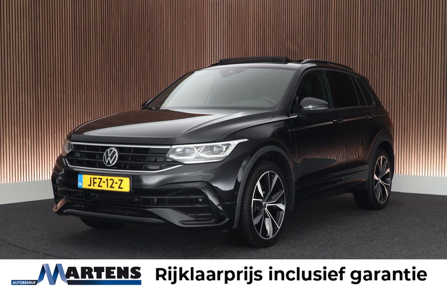 Volkswagen Tiguan - 1.4 TSI 245pk eHybrid R-Line Business+ Black Style Panoramadak Trekhaak Stoelverwarming - AutoWereld.nl