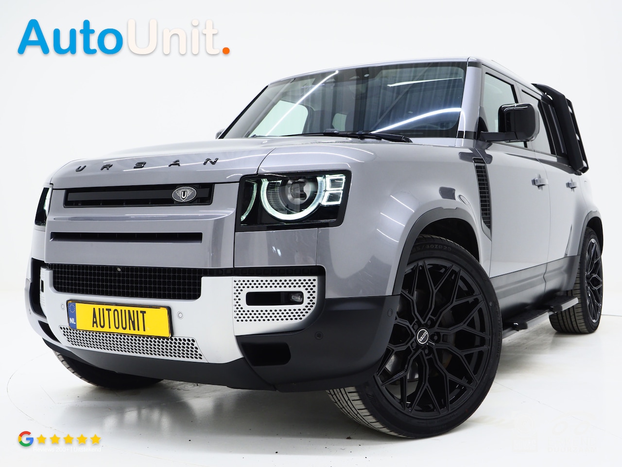 Land Rover Defender 110 - 2.0 P400e Urban Look | Panoramadak | Explorer Pack | Sidesteps | Meridian | 360 | Keyless - AutoWereld.nl