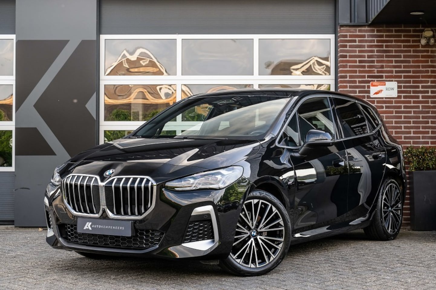 BMW 2-serie Active Tourer - 220 220i M-Sport | Harman/Kardon | Head-Up | Memory | Driving Ass. Prof. | 19 Inch | - AutoWereld.nl