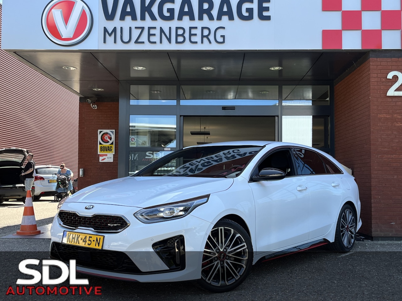 Kia Pro cee'd - 1.6 T-GDI GT // FULL LED // MEMORY SEAT // DIGITAL COCKPIT // ADAPTIVE CRUISE // JBL AUDIO - AutoWereld.nl