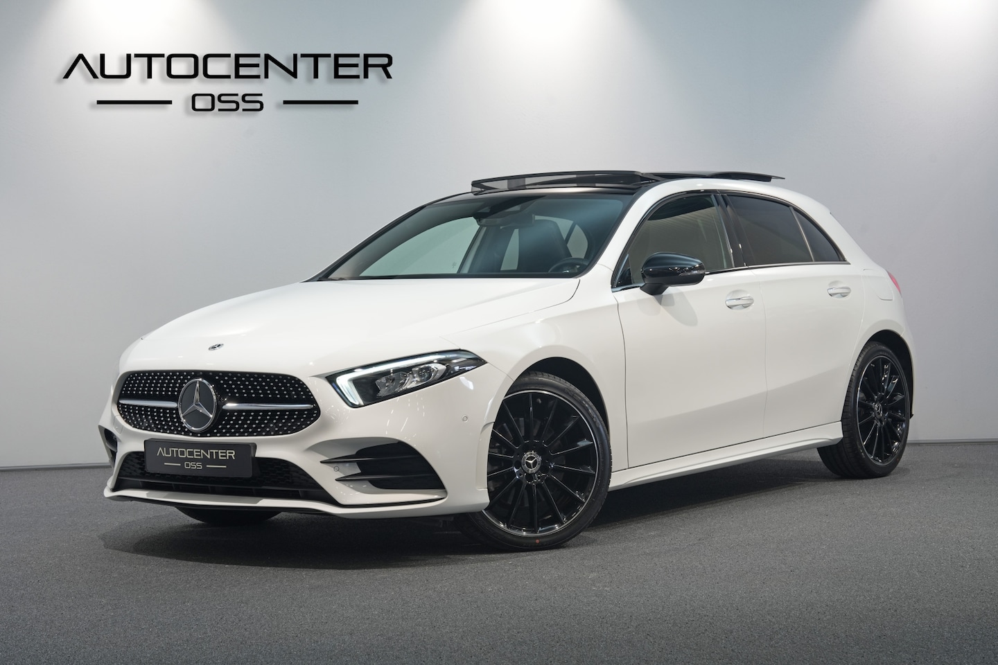 Mercedes-Benz A-klasse - 250 e AMG ✅ Head-Up ✅ Pano ✅ 19" ✅ Camera ✅ Navi ✅ Carplay ✅ BTW - AutoWereld.nl