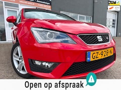 SEAT Ibiza SC - 1.0 EcoTSI FR met deukje in de motorkap en parkeersensoren en navigatie en bluetooth telef