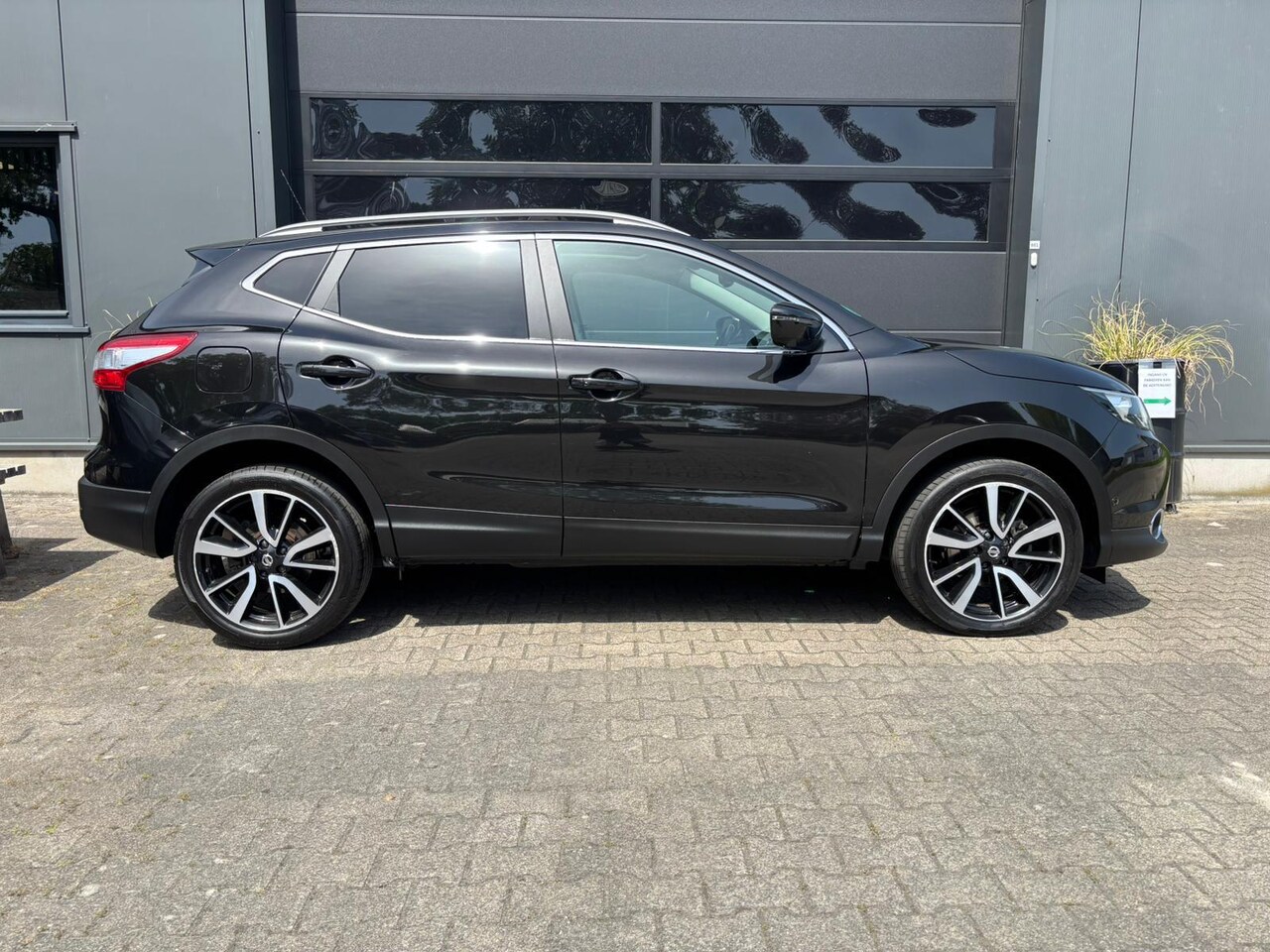 Nissan Qashqai - 1.2 Tekna | 360 Graden Camera | Climate Control | Cruise Control |