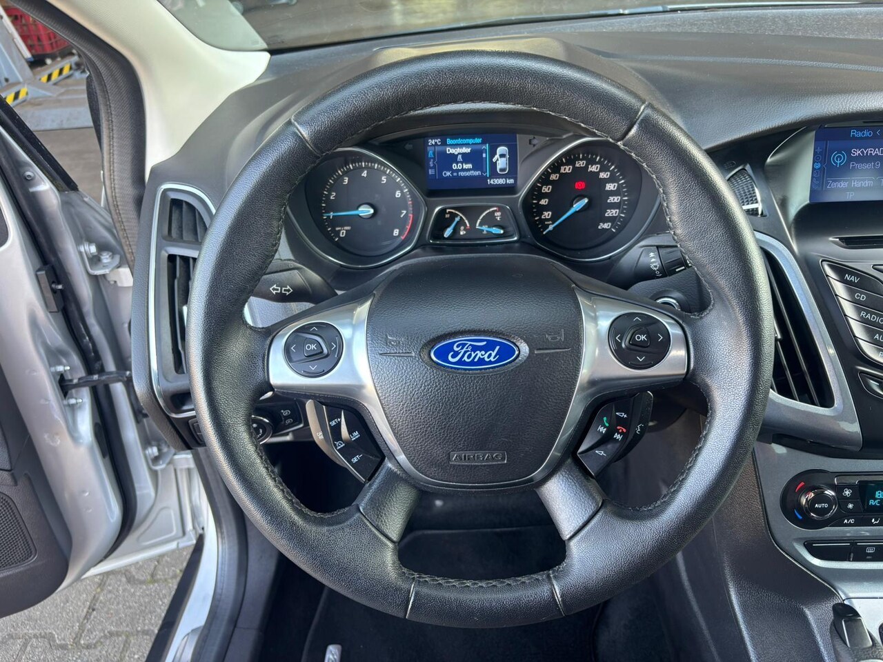Ford Focus - 1.6 EcoBoost Trend | Climate Control | Cruise Control| Trekhaak |