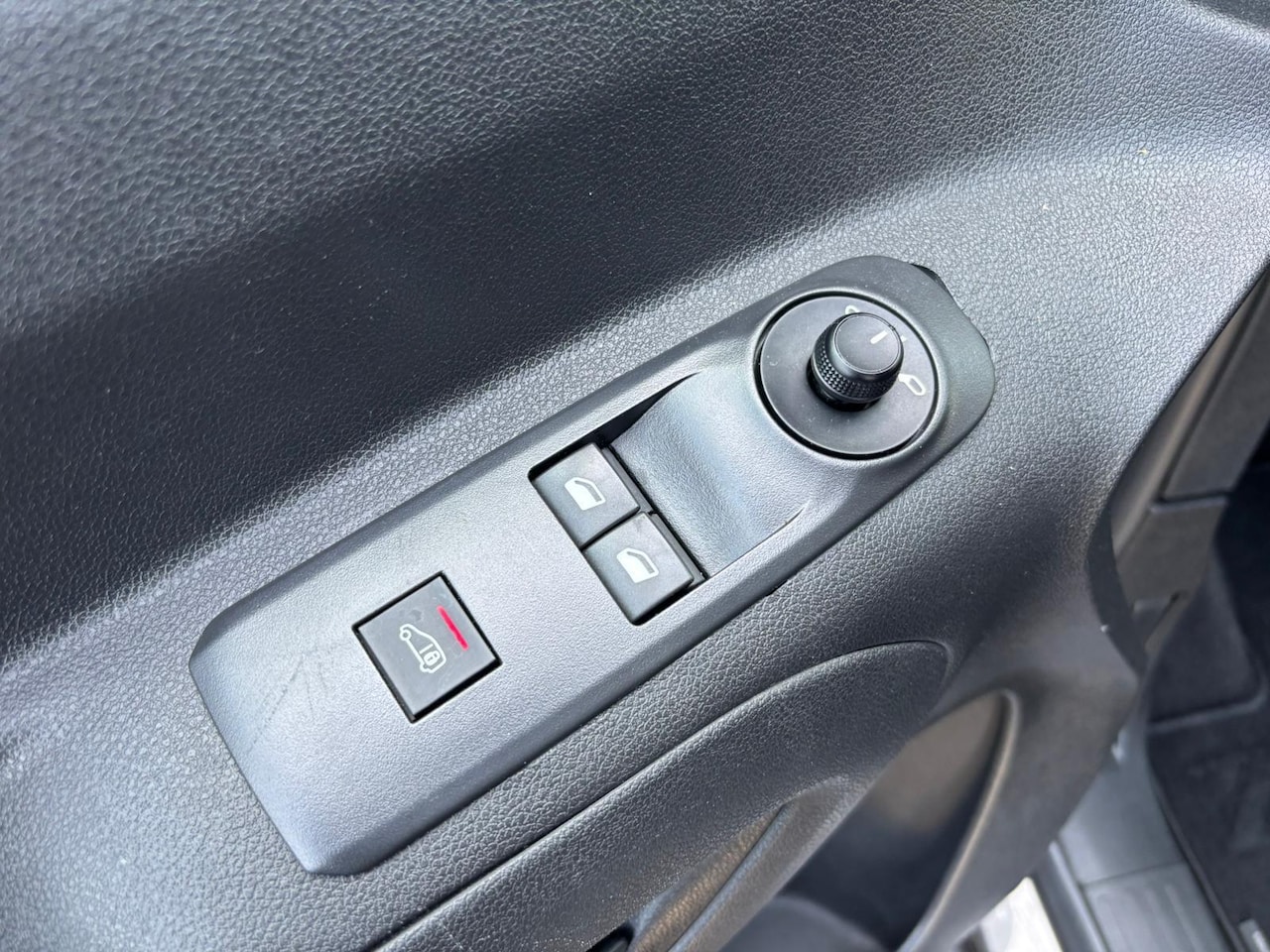 Opel Combo - 1.5D L1H1 Edition | Cruise Control | AppleCarPlay/AndroidAuto | PDC |