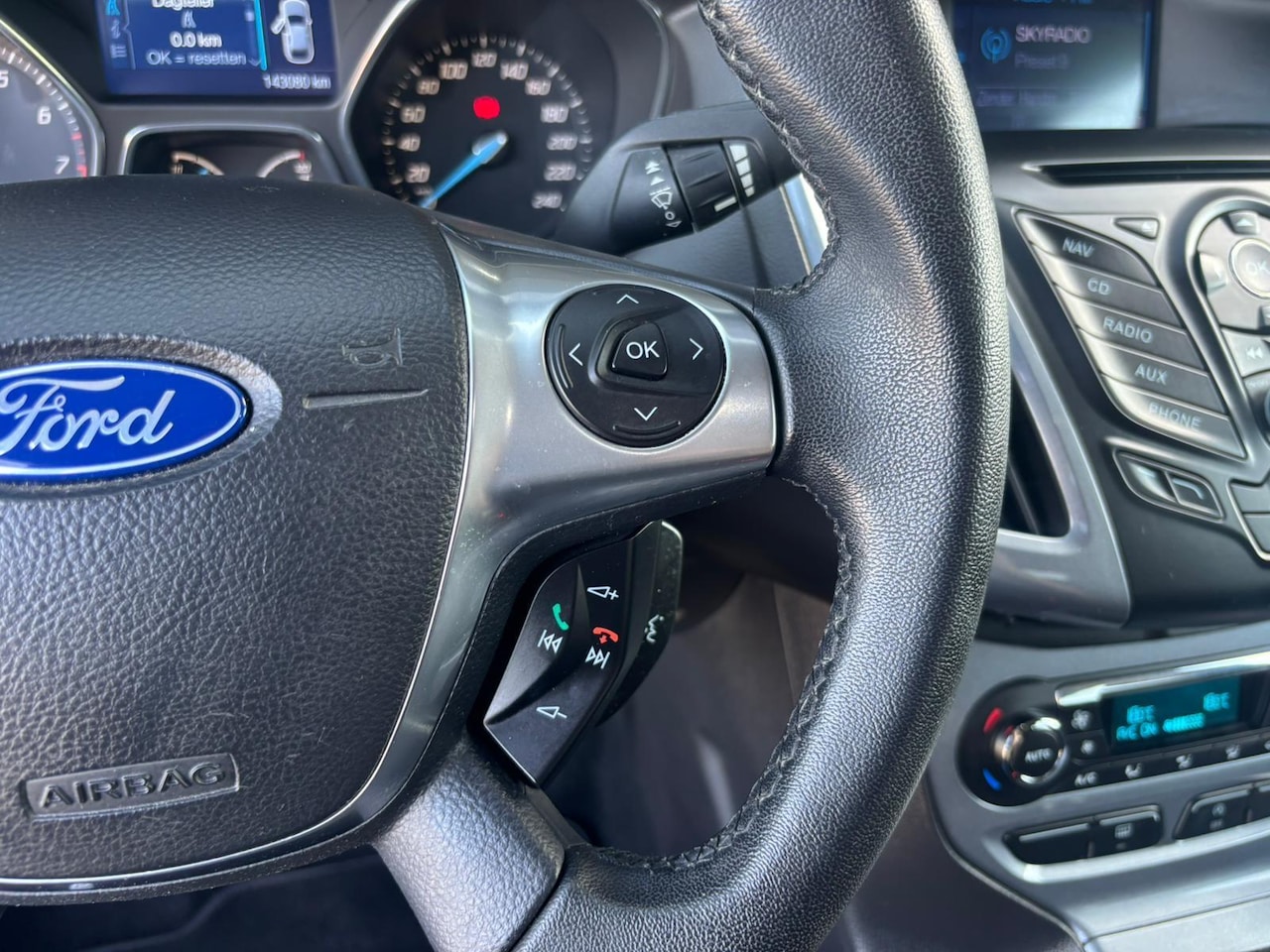 Ford Focus - 1.6 EcoBoost Trend | Climate Control | Cruise Control| Trekhaak |