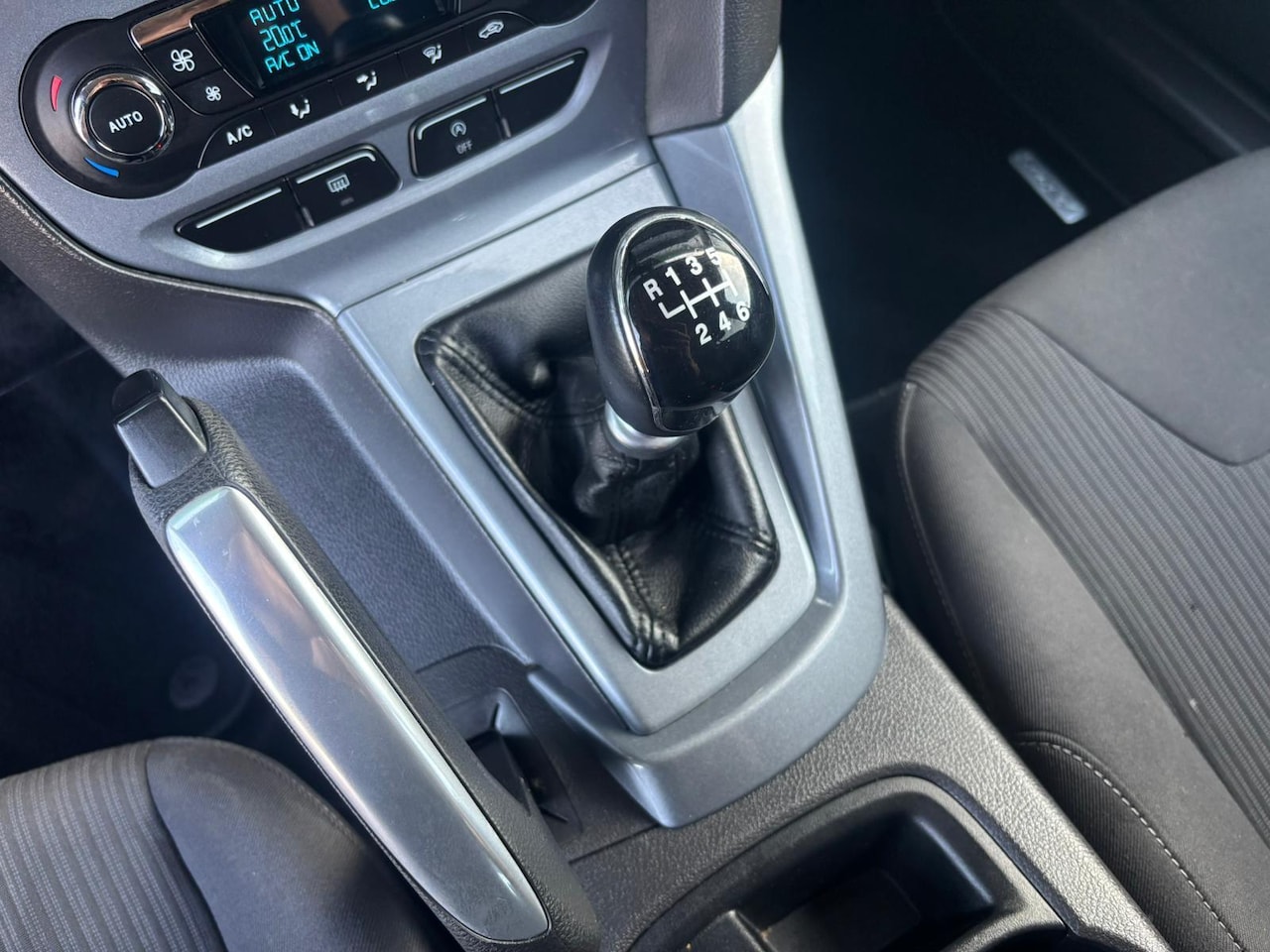 Ford Focus - 1.6 EcoBoost Trend | Climate Control | Cruise Control| Trekhaak |