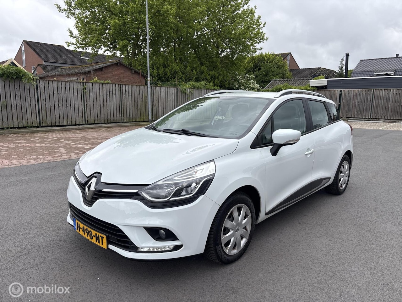 Renault Clio Estate - 0.9 TCe Limited 2019 Nette auto - AutoWereld.nl