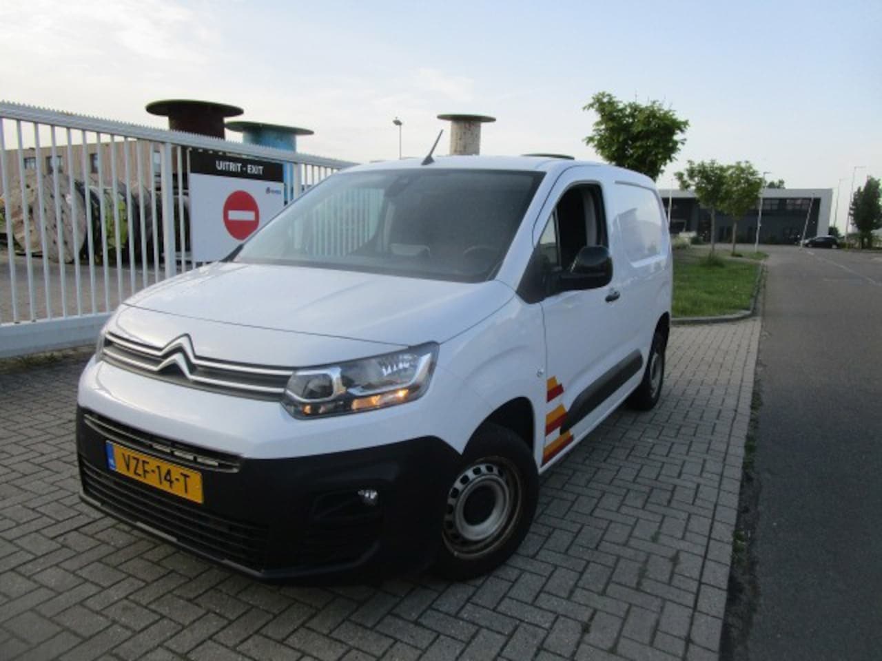 Citroën Berlingo - 1.5 BlueHDi 100 S&S L1 6500,- inclusief BTW! - AutoWereld.nl