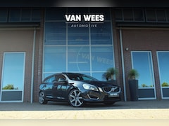 Volvo V60 - 3.0 T6 AWD R-Design | Heico | Sportstuur | Cruise control | Navigatie | Memory | Xenon | C