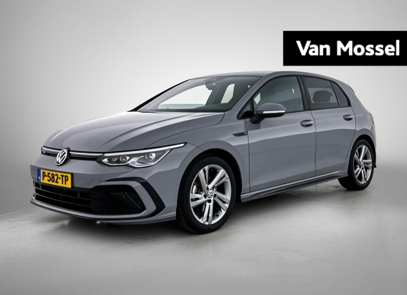 Volkswagen Golf - 1.5 TSI R-Line Business | 131 PK | Keyless (Start) | Parkeersensoren | Digital Cockpit | C - AutoWereld.nl