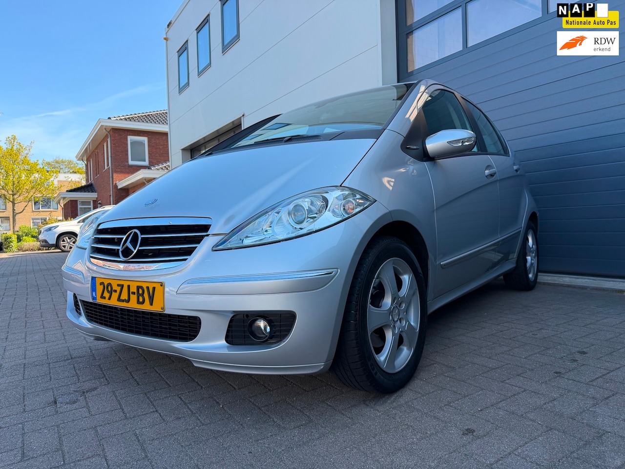 Mercedes-Benz A-klasse - 150 Avantgarde/1eigenaar/Pano/Airco/Trekhaak/Goed-onderhouden/Elek-pakket - AutoWereld.nl