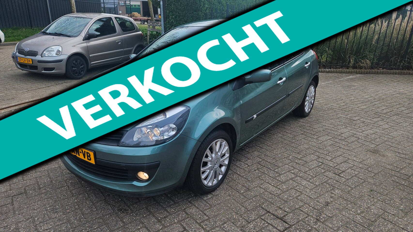 Renault Clio - 1.4-16V PACK-LOOK UITV./AIRCO/ CRUISE-CONTR./ - AutoWereld.nl