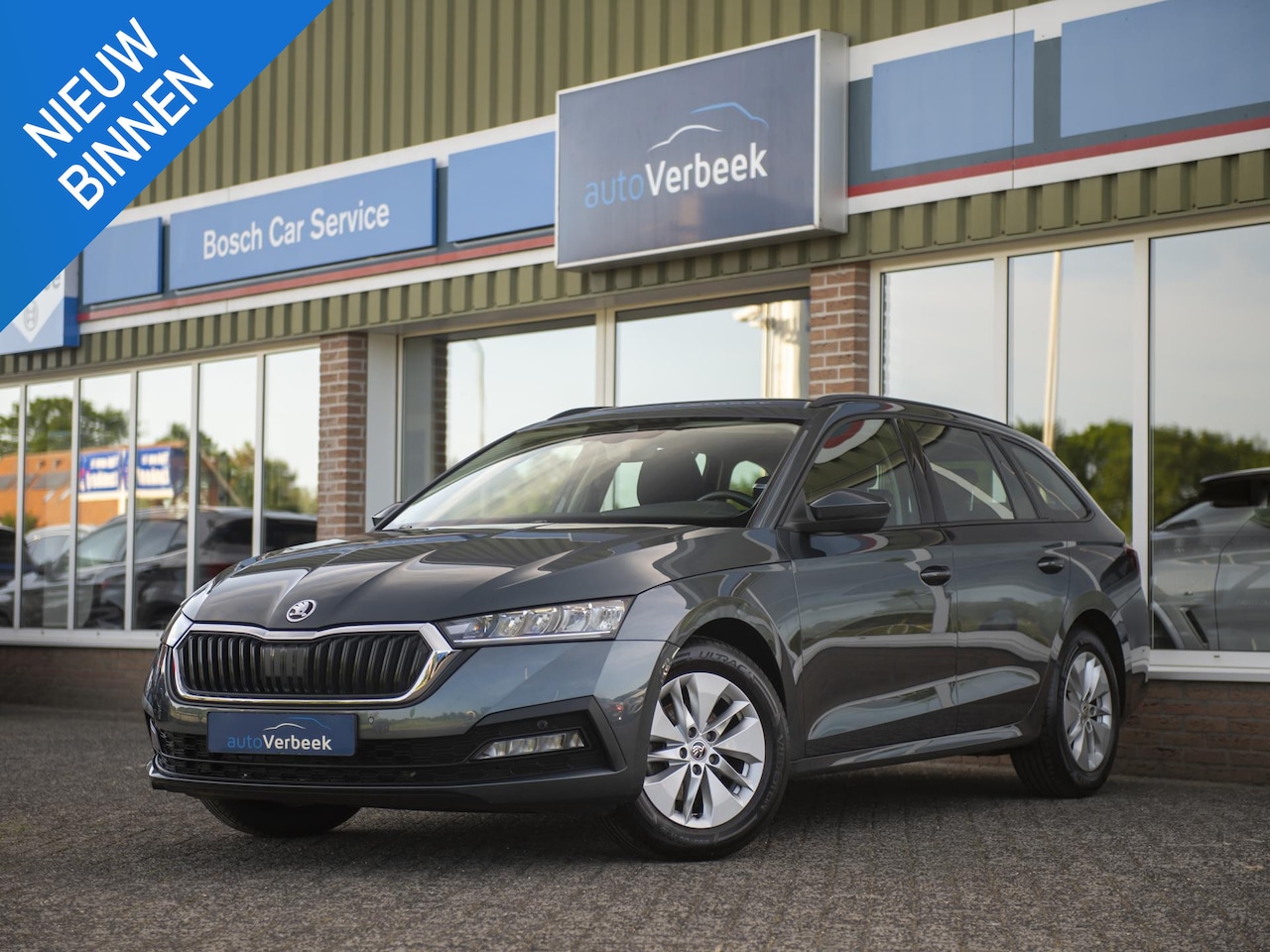 Skoda Octavia Combi - 1.0 TSI Business Edition | Navi & Apple Carplay / Anroid Auto | LED | Elektr. achterklep - AutoWereld.nl