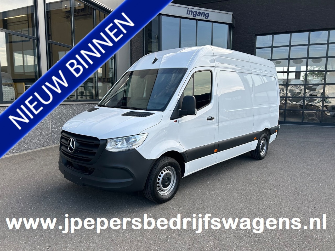Mercedes-Benz Sprinter - 315 CDI L2 H2 RWD Pro MBUX / Trekhaak / Camera / Cruise control / Airco / 270 Graden achte - AutoWereld.nl