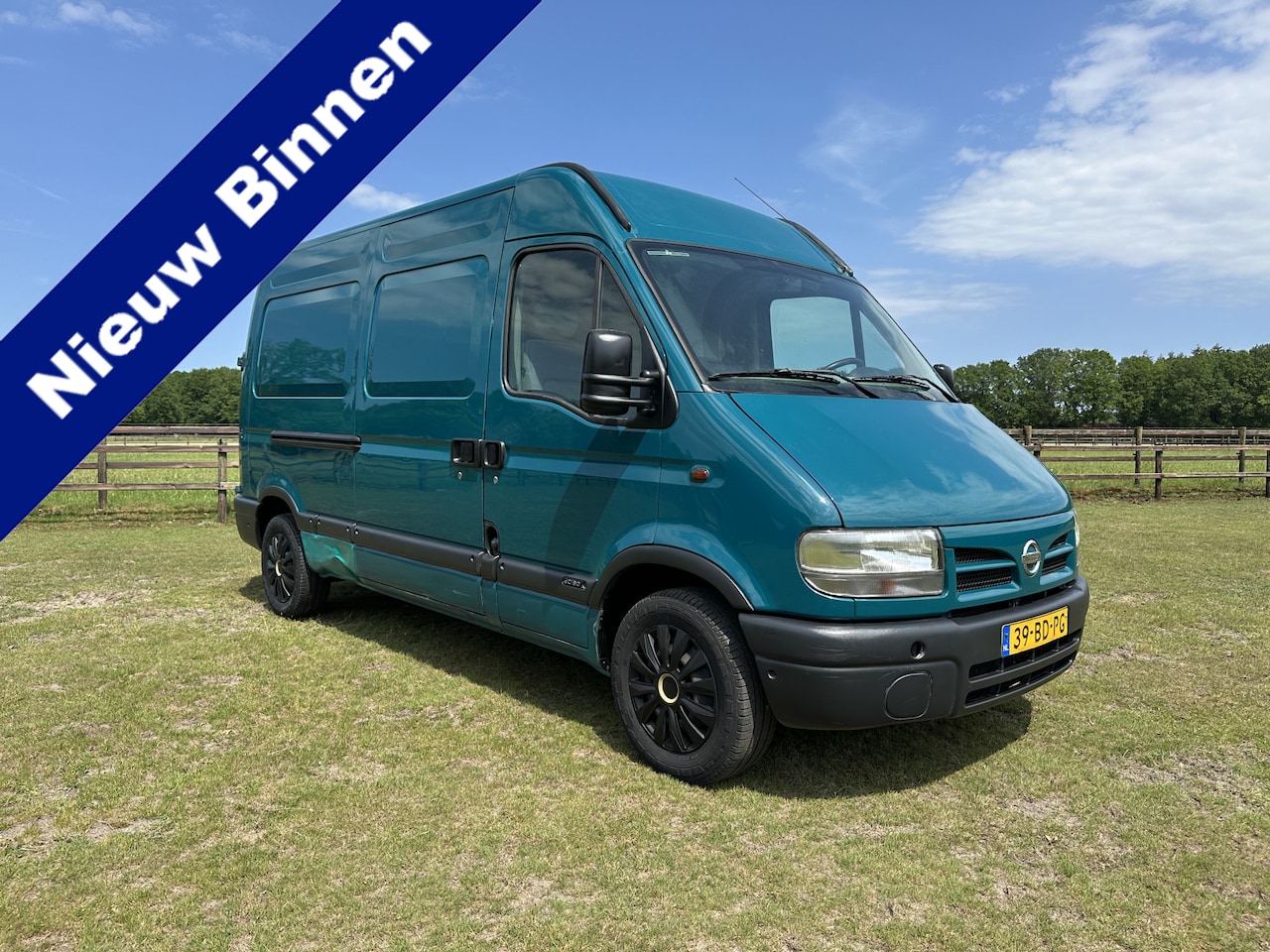 Nissan Interstar - L2H2 2.2CDi '02 MARGE Trekhaak - AutoWereld.nl